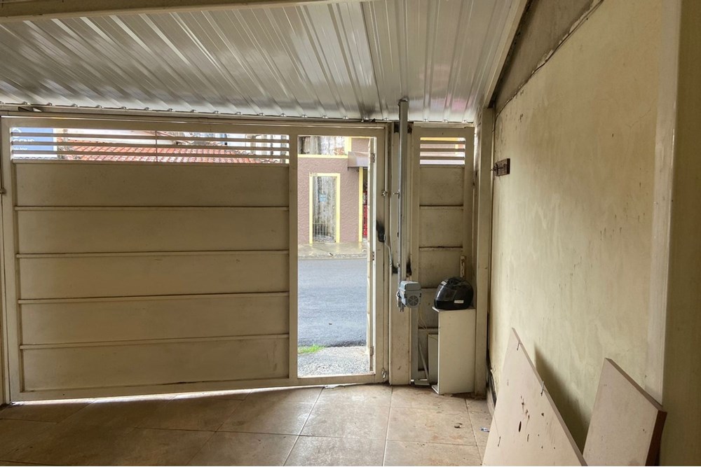 Casa à venda com 2 quartos, 75m² - Foto 4