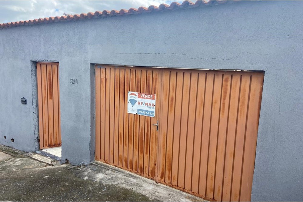 Casa à venda com 3 quartos, 154m² - Foto 1