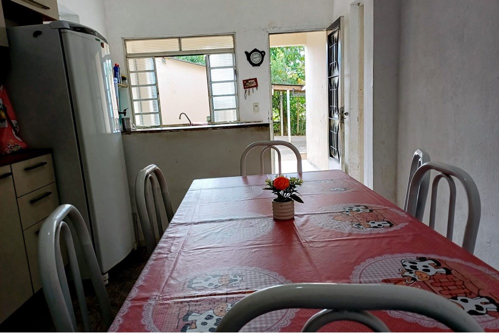 Casa à venda com 3 quartos, 307m² - Foto 11