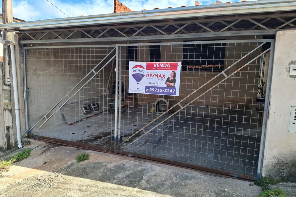 Casa à venda com 2 quartos, 96m² - Foto 1