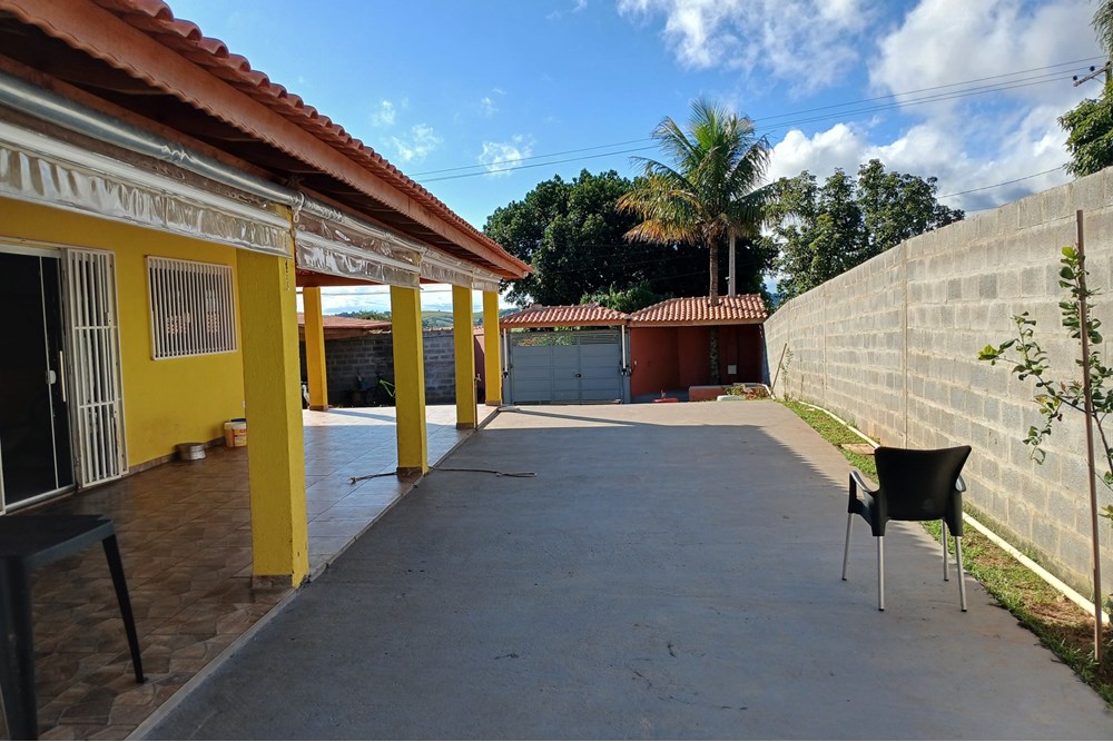 Chácara à venda com 4 quartos, 250m² - Foto 6