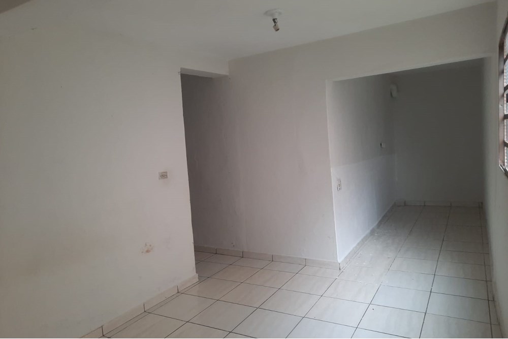 Casa para alugar com 1 quarto, 250m² - Foto 14