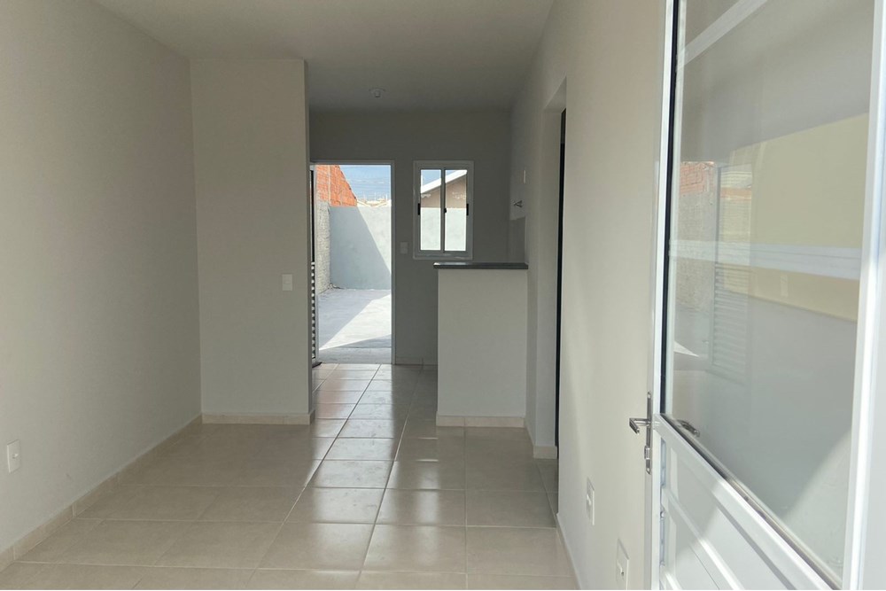 Casa para alugar com 2 quartos, 48m² - Foto 8