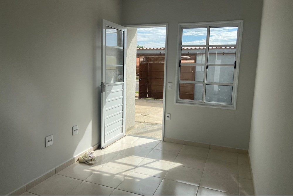 Casa para alugar com 2 quartos, 48m² - Foto 7