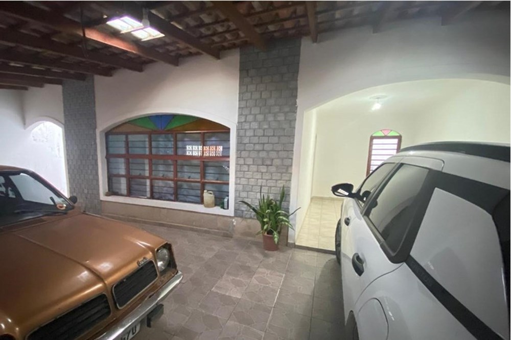 Casa à venda com 2 quartos, 204m² - Foto 4