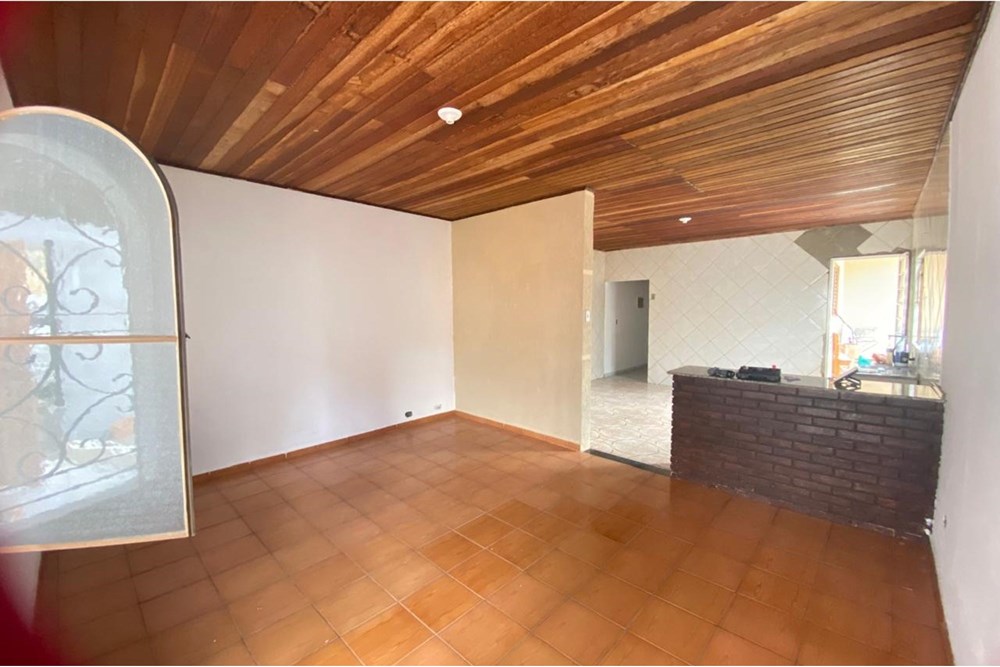 Casa à venda com 3 quartos, 154m² - Foto 4