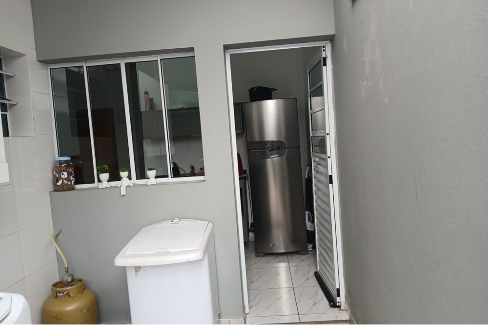 Casa à venda com 2 quartos, 66m² - Foto 17