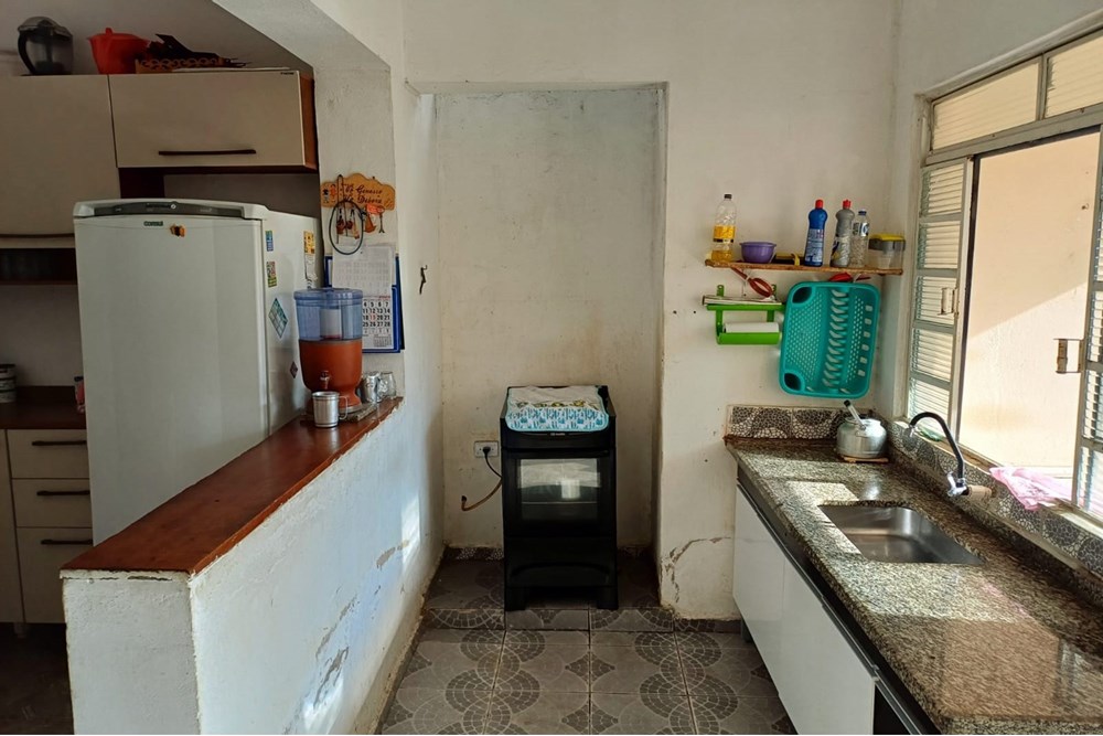 Casa à venda com 3 quartos, 307m² - Foto 8