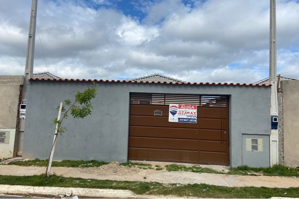 Casa para alugar com 2 quartos, 48m² - Foto 1