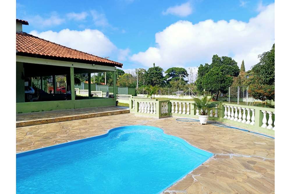 Fazenda à venda com 3 quartos, 1860m² - Foto 2