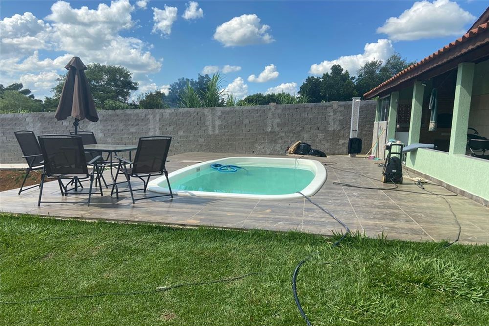 Chácara à venda com 4 quartos, 218m² - Foto 3