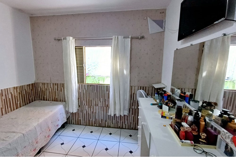Casa à venda com 2 quartos, 170m² - Foto 11