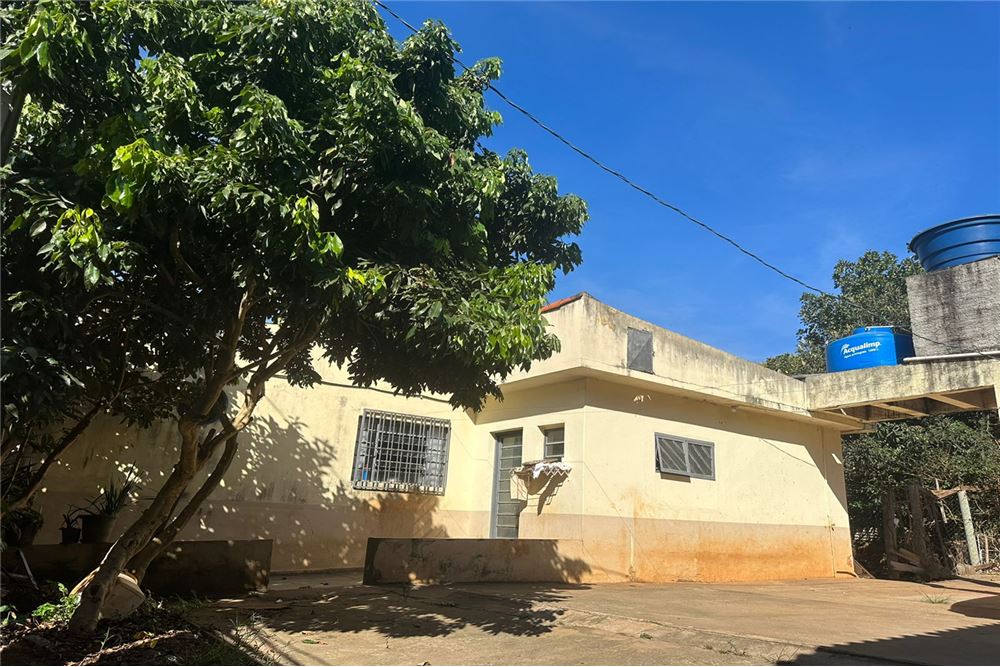 Fazenda à venda com 5 quartos, 1125m² - Foto 3