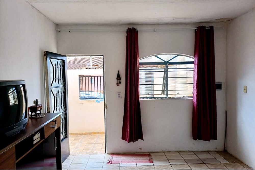Casa à venda com 3 quartos, 307m² - Foto 5
