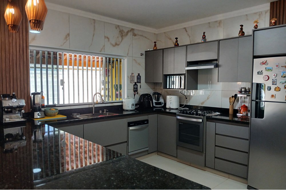 Chácara à venda com 4 quartos, 250m² - Foto 11
