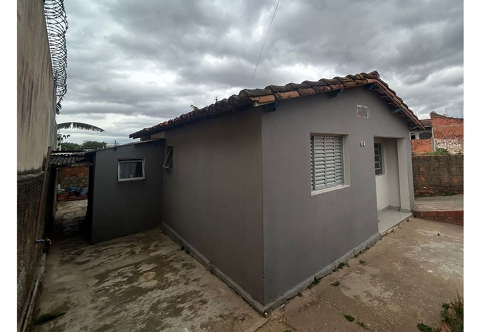 Casa para alugar com 2 quartos, 70m² - Foto 2