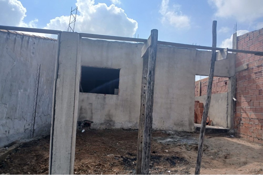 Casa à venda com 3 quartos, 175m² - Foto 1