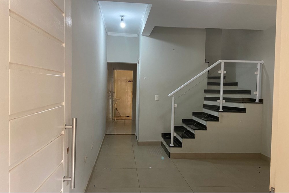 Casa à venda com 2 quartos, 75m² - Foto 9