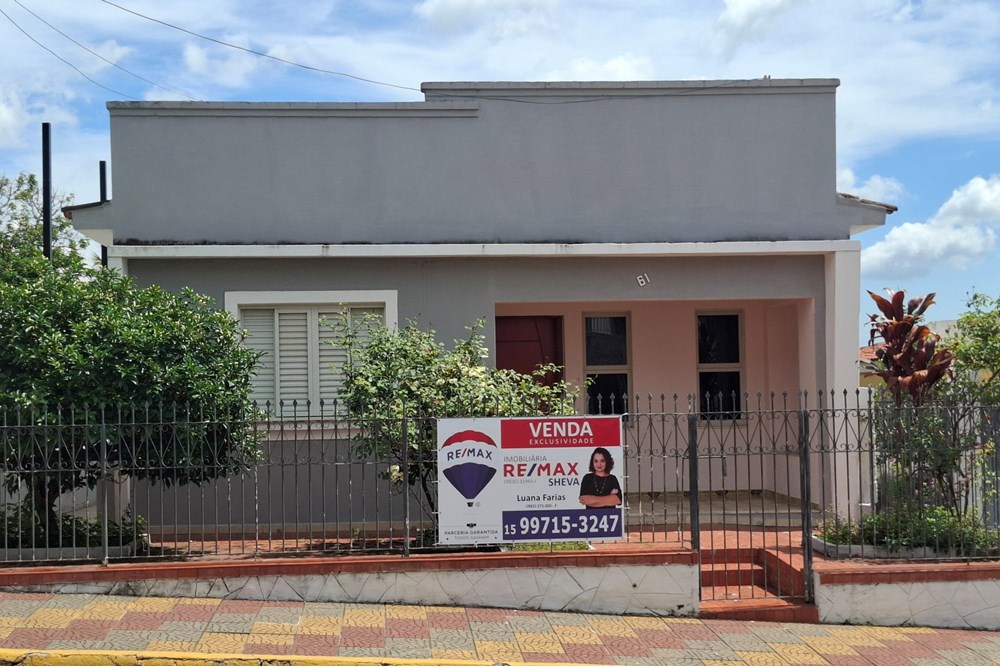 Casa à venda no Centro de Salto de Pirapora