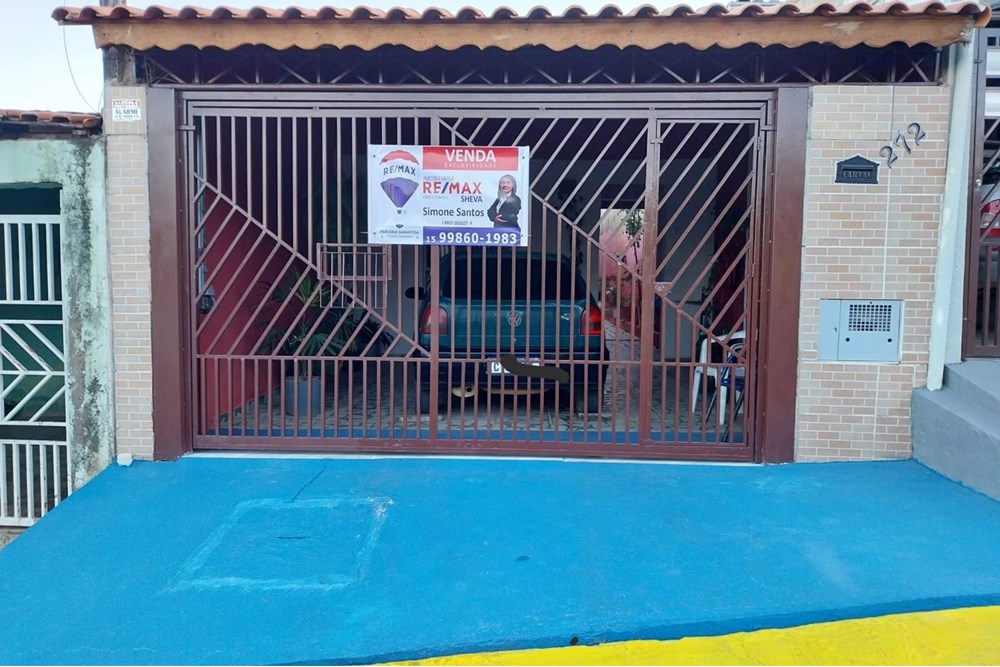 Casa à venda com 2 quartos, 94m² - Foto 1