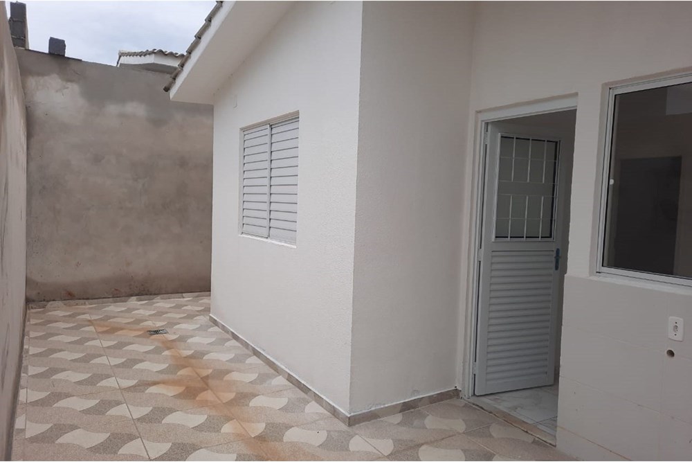 Casa à venda com 2 quartos, 45m² - Foto 14