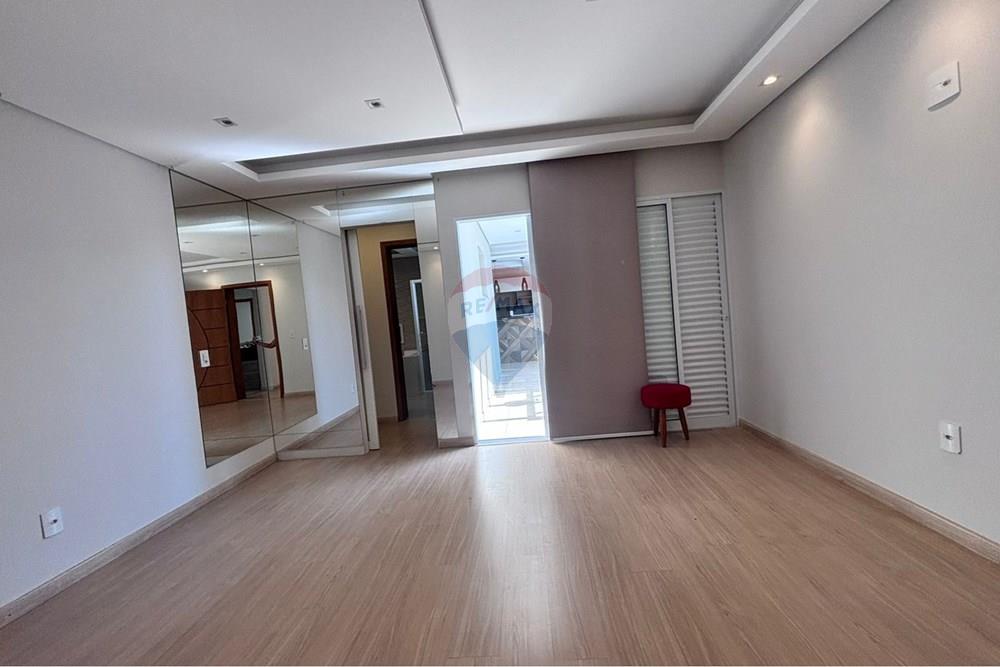 Sobrado - Alugar - Botucatu , São Paulo - WhatsApp Image 2026-04-01 at 08.27.26 (1).jpeg - 630111007-1476