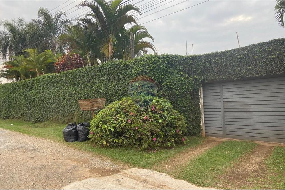 Fazenda à venda com 6 quartos, 417m² - Foto 2