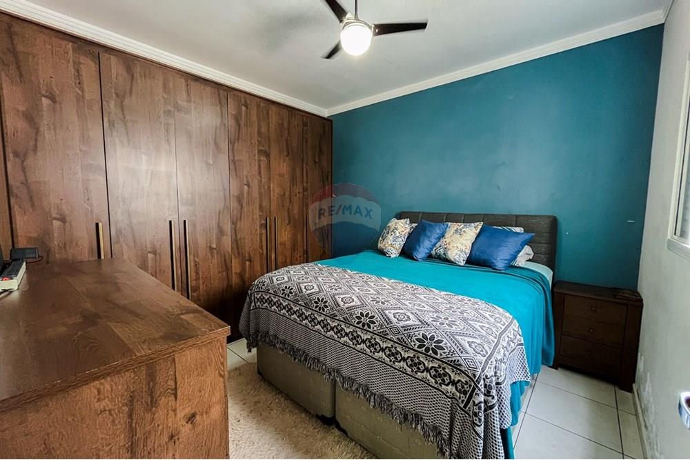 Casa à venda com 2 quartos, 150m² - Foto 9
