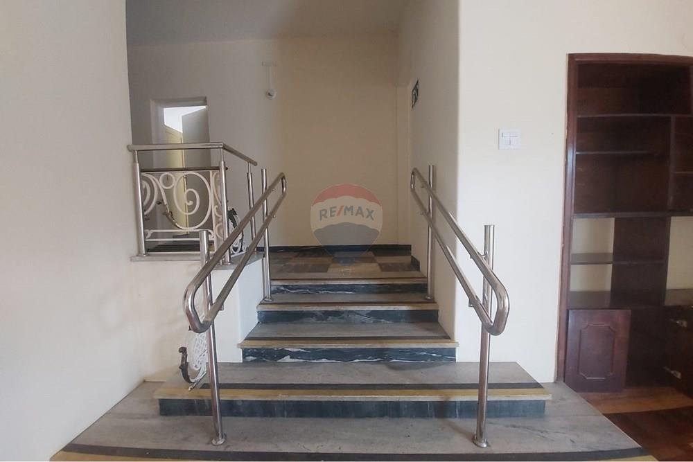 Casa Comercial - Alugar - São José dos Campos , São Paulo - WhatsApp Image 2026-03-18 at 15.53.25 (1).jpeg - 631471032-60