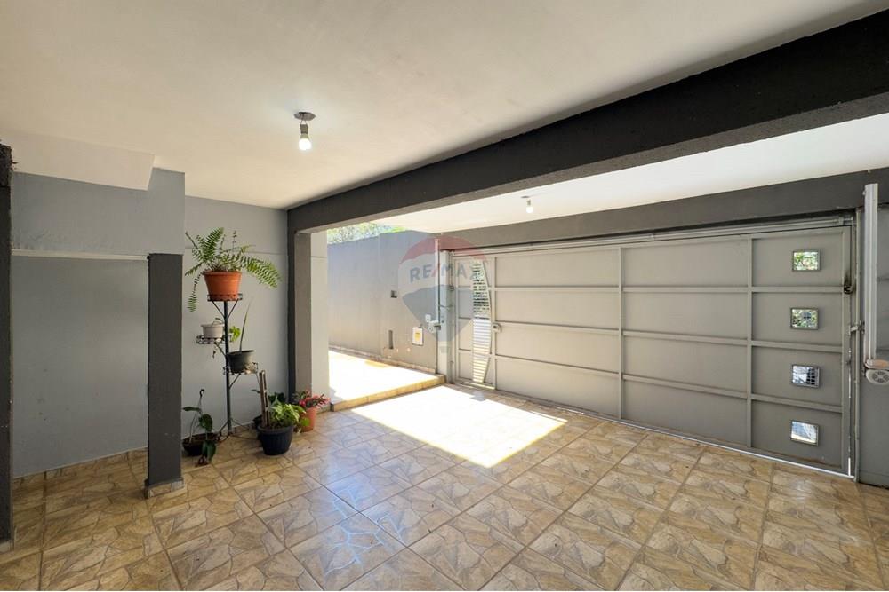 Casa - Venda - Botucatu , São Paulo - d.jpg - Garagem - 630481105-196