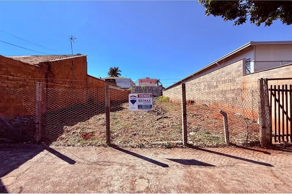 Terreno - Venda - Botucatu , São Paulo - IMG_1265.jpg - Quintal - 630481126-6