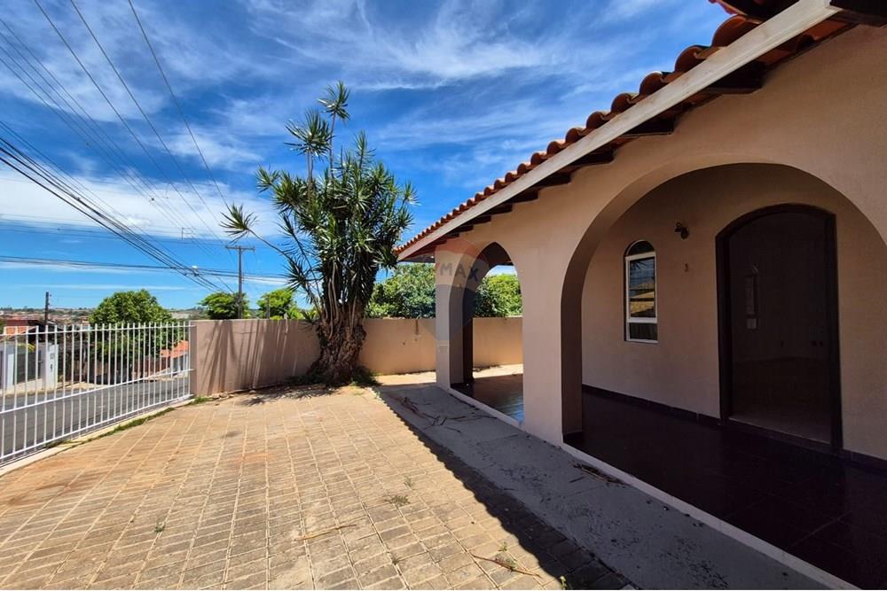 Casa - Alugar - Botucatu , São Paulo - WhatsApp Image 2025-12-15 at 10.22.17.jpeg - 630111100-46