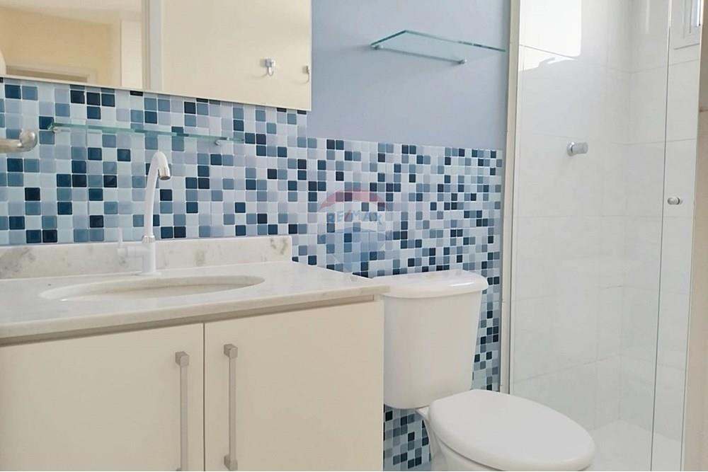 Casa para alugar com 3 quartos, 66m² - Foto 8