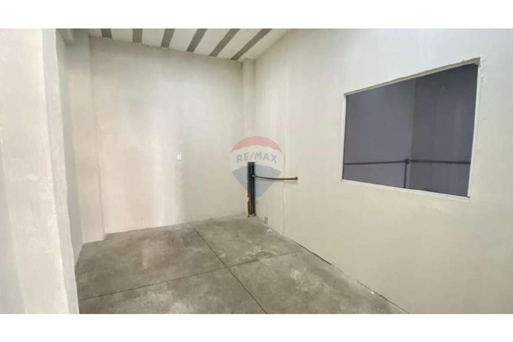 Ponto Comercial/ Loja - Alugar - São João de Meriti , Rio de Janeiro - ChatGPT Image 1 de dez. de 2025, 12_52_12_page-0001_page-0004.jpg - Sala privativa - 630291070-23