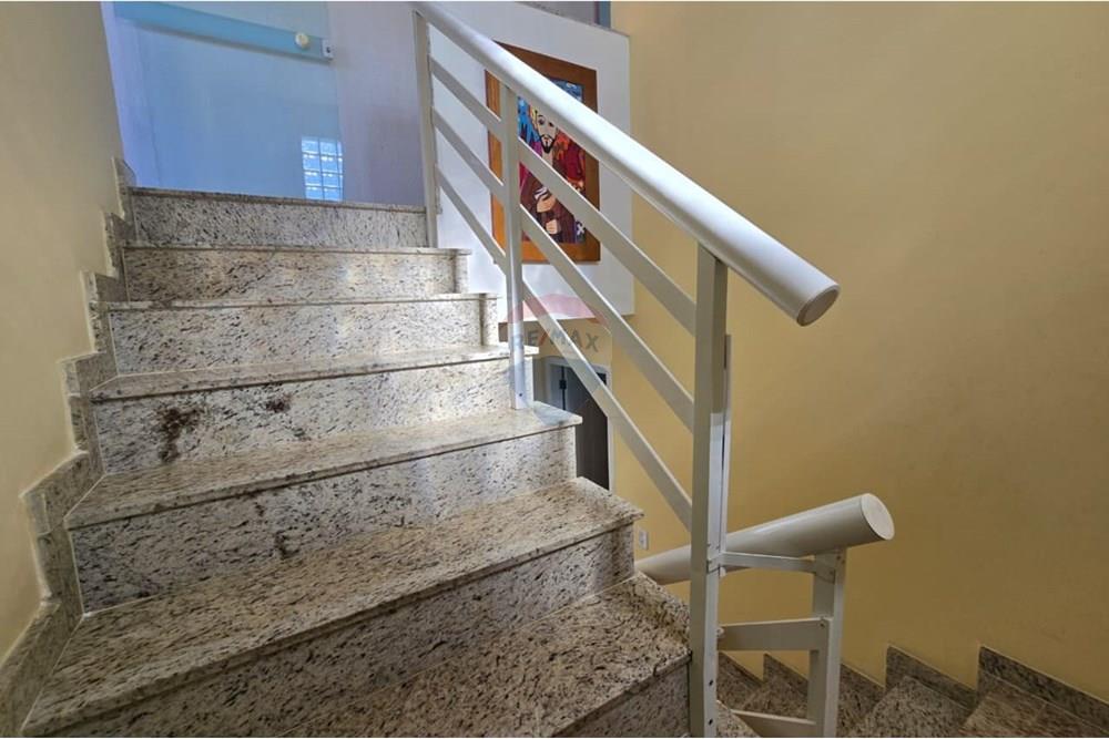 Casa - Venda - Niterói , Rio de Janeiro - Escada 3.jpg - 631521036-1