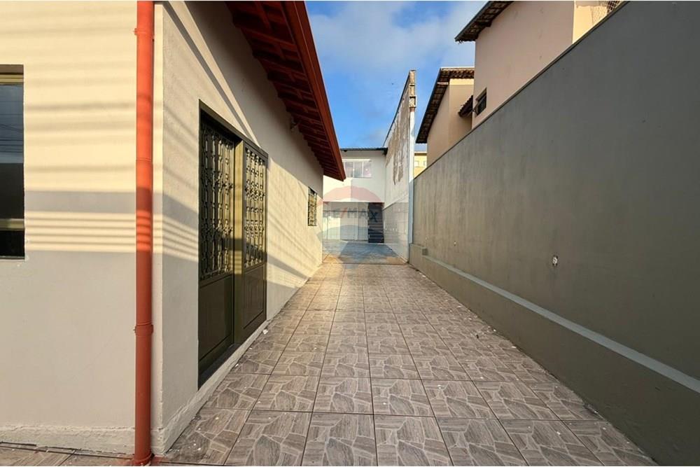 Casa - Venda - Botucatu , São Paulo - c26d2c8b-ea6d-47d5-96ce-ebd37ee60821.jpeg - 630481126-14