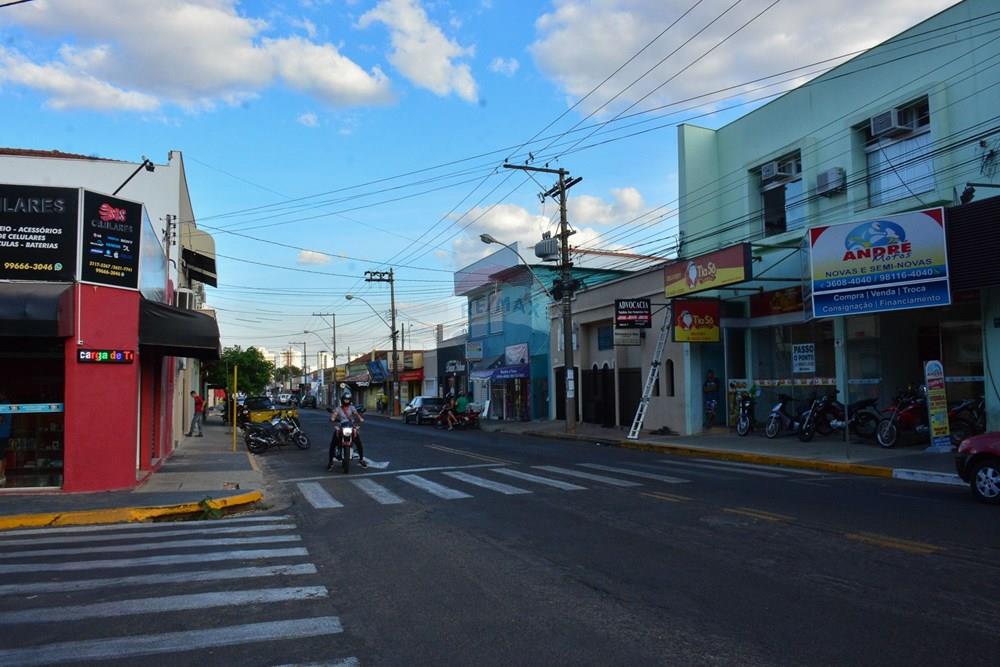 Cj. Comercial/ Sala - Alugar - Araçatuba , São Paulo - marcilio-dias-agora-tem-estacionamento-dos-dois-lados.jpg - 630541060-38