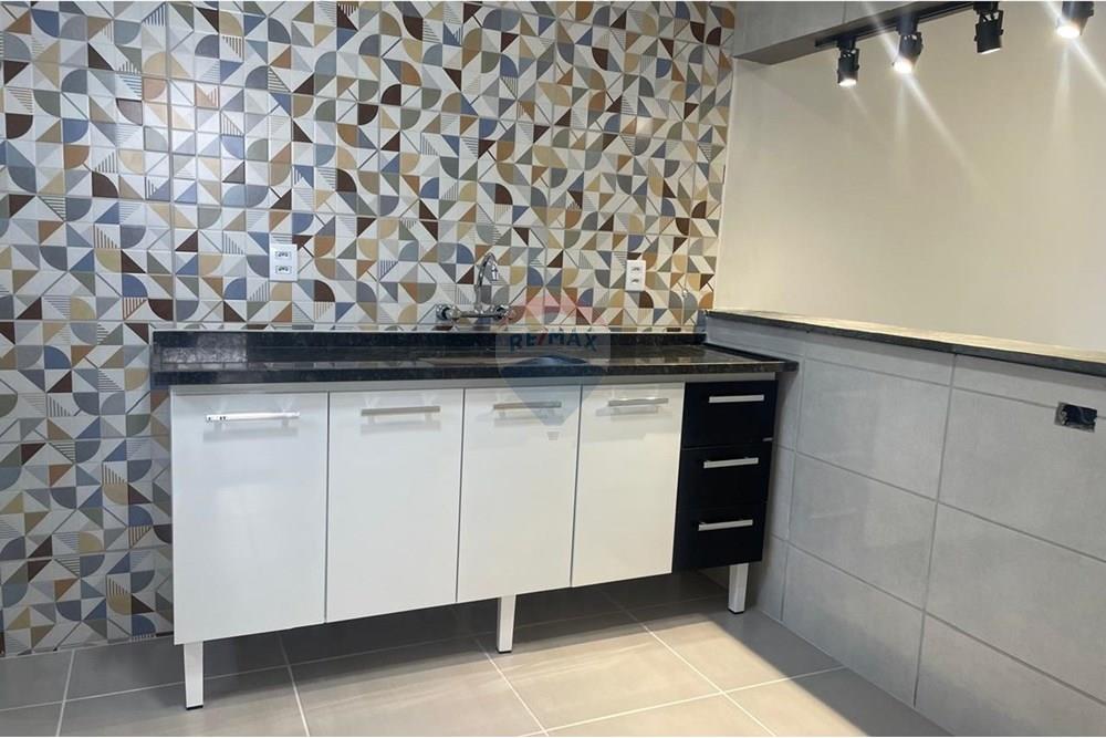 Casa para alugar com 2 quartos, 200m² - Foto 8