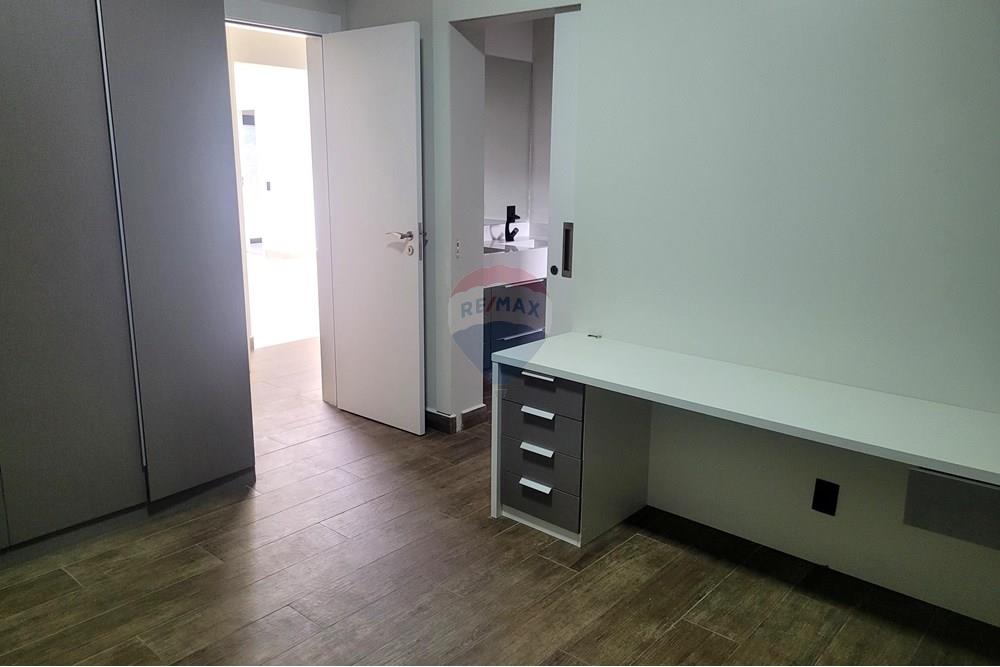 Casa de Condomínio para alugar com 4 quartos, 265m² - Foto 19