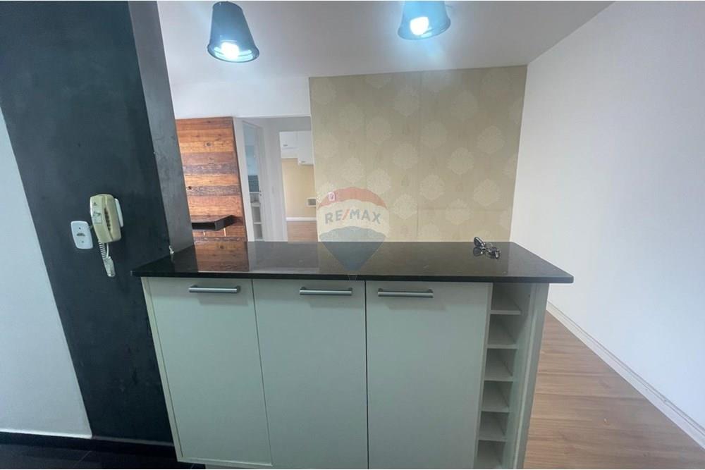 Apartamento à venda com 2 quartos, 55m² - Foto 11