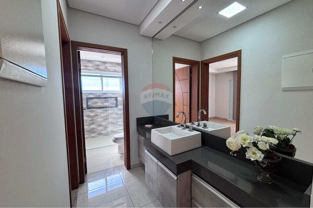 Sobrado - Alugar - Botucatu , São Paulo - WhatsApp Image 2026-04-01 at 08.27.28.jpeg - 630111007-1476