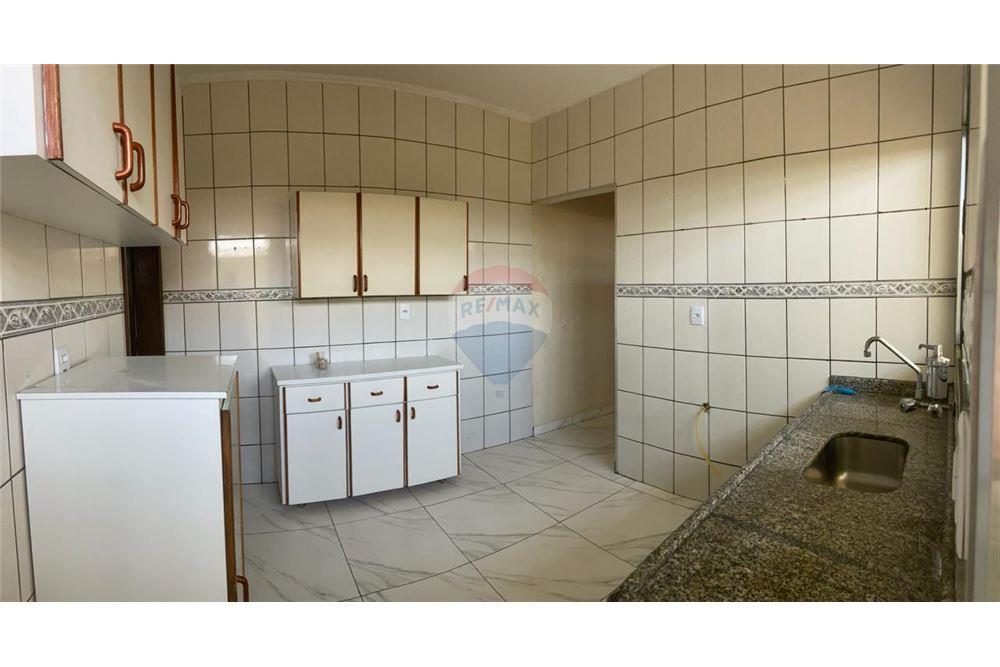 Sobrado à venda com 2 quartos, 119m² - Foto 11