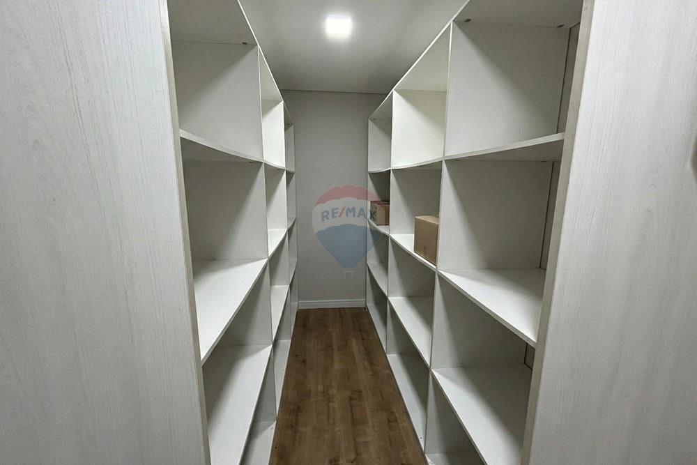 Casa - Venda - Nova Friburgo , Rio de Janeiro - closet 1.jpg - 630551023-488