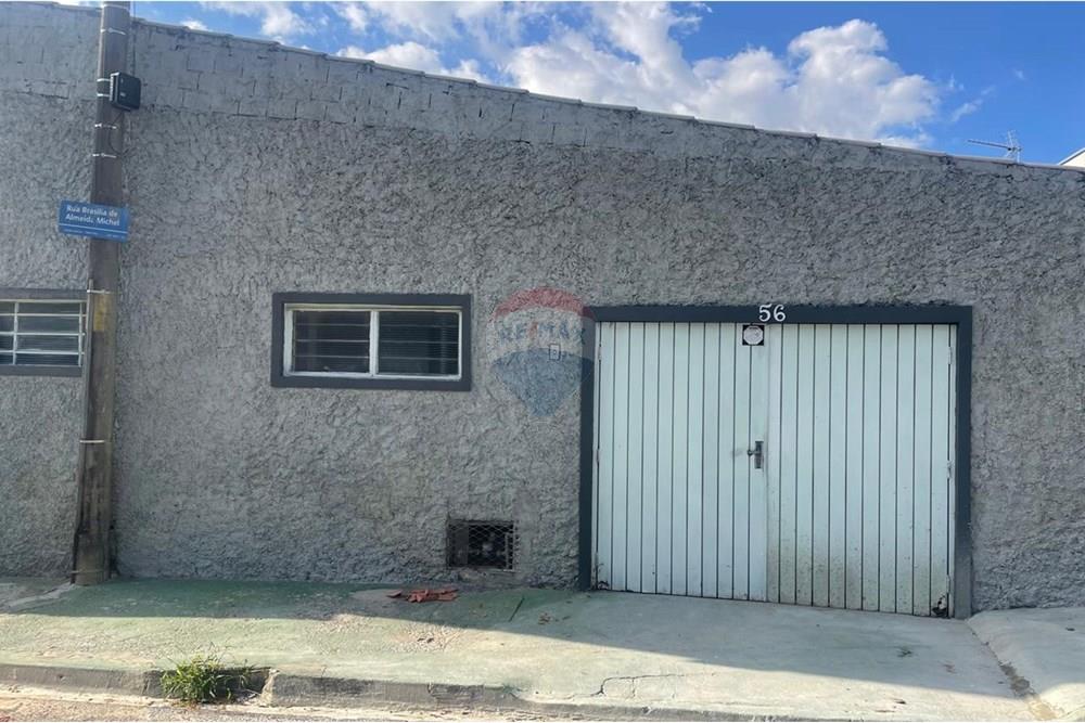 Casa para alugar com 2 quartos, 200m² - Foto 2