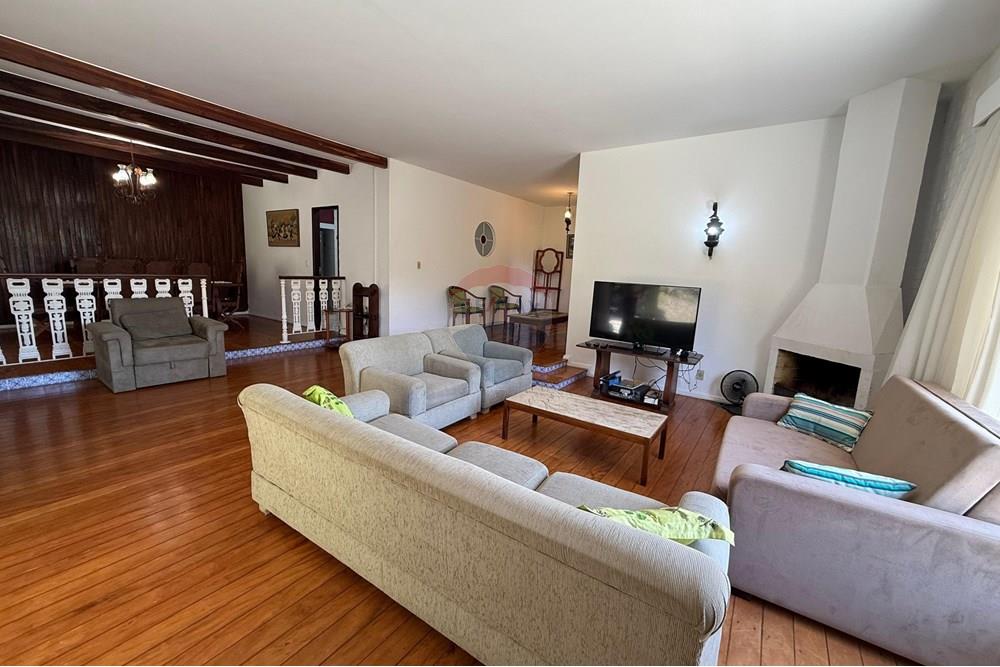 Dzīvojamais - Savrupmāja - Petrópolis , Rio de Žaneiro - BR - IMG-20251012-WA0363.jpg - 631611009-22