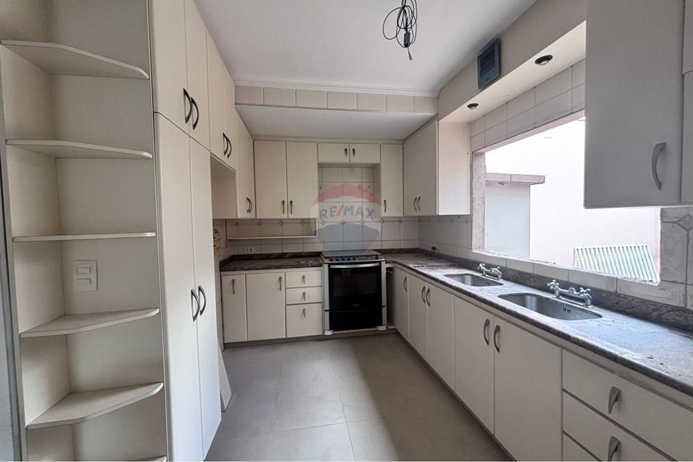 Sobrado - Alugar - Botucatu , São Paulo - WhatsApp Image 2026-02-18 at 11.17.24 (4).jpeg - 630111007-1415