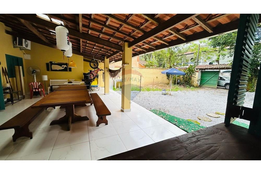 Casa - Venda - São Sebastião , São Paulo - 73a780a5-96e6-4cb1-b0a8-c6fd9670b6bd.jpg - Varanda - 631461002-22