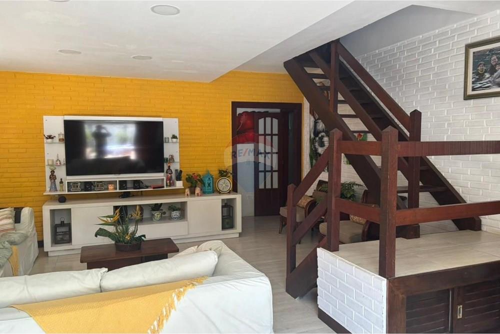 Casa de Condomínio - Alugar - Teresópolis , Rio de Janeiro - 43b3b90c-1ea4-4757-b3d0-fce5c76bd199.jpg - 630191084-33