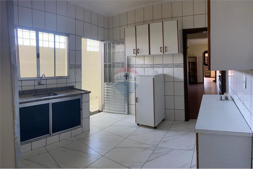 Sobrado à venda com 2 quartos, 119m² - Foto 6