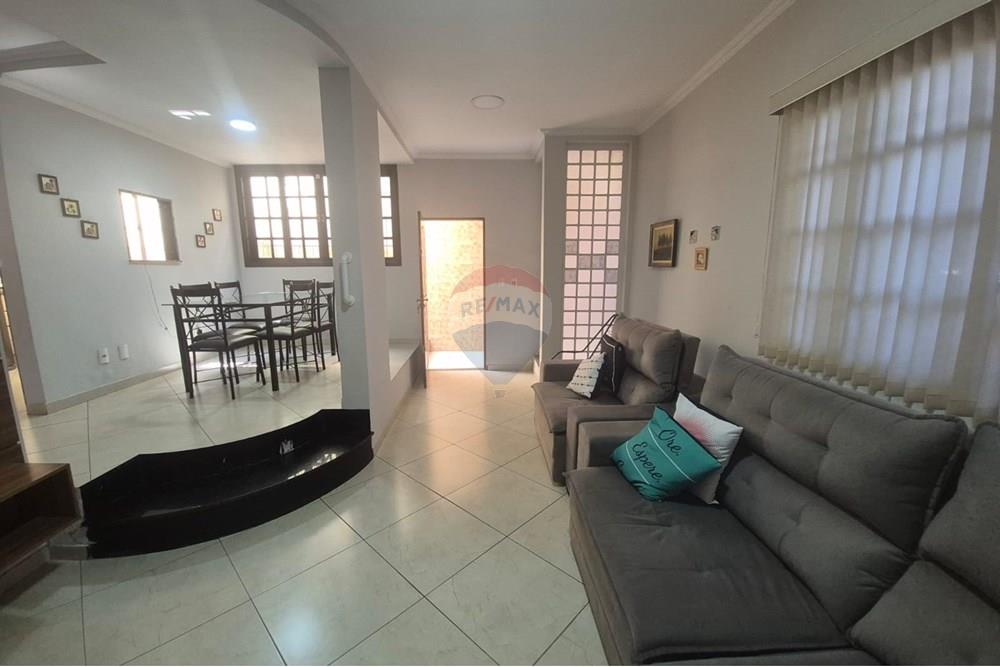 Sobrado - Venda - Mogi das Cruzes , São Paulo - sala 1 .jpg - Sala de estar - 631251031-8